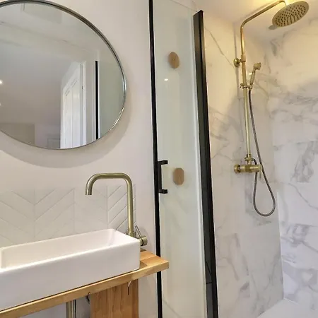 Апартаменты Le Cocon Des Halles * Ideal Couple / Amis Ou Solo * Wifi * Elegance * Pieds Des Halles * 2 Lits Труа