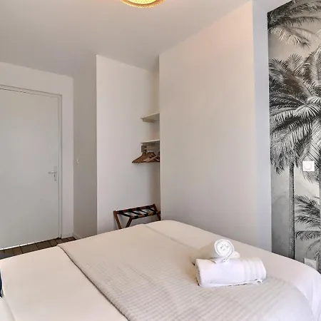 Le Cocon Des Halles * Ideal Couple / Amis Ou Solo * Wifi * Elegance * Pieds Des Halles * 2 Lits Apartment Troyes