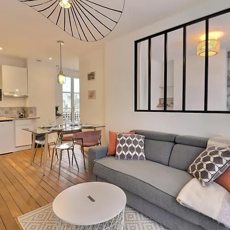 Le Cocon Des Halles * Ideal Couple / Amis Ou Solo * Wifi * Elegance * Pieds Des Halles * 2 Lits Апартаменты *